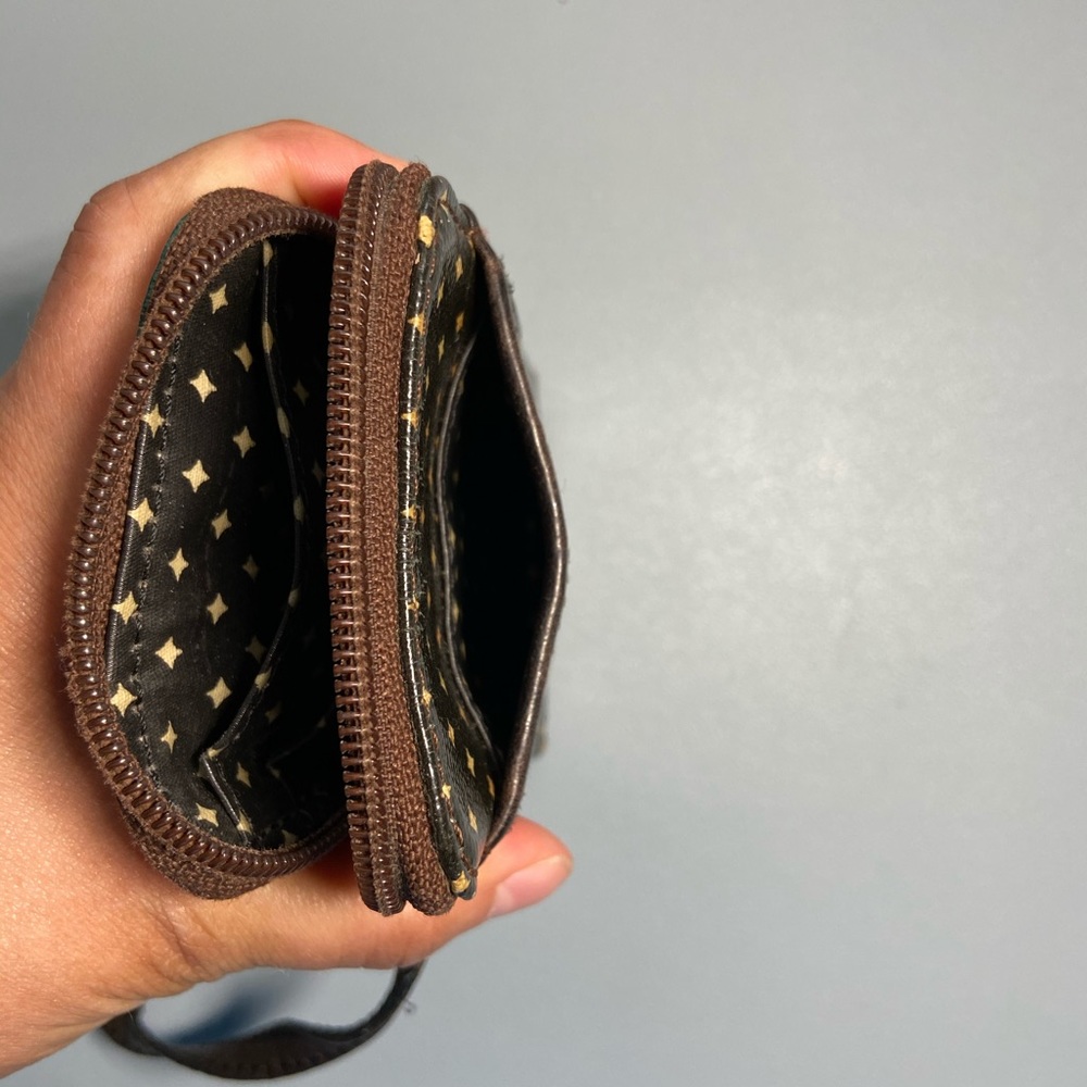 FOSSIL wristlet wallet - Picture 3 of 5